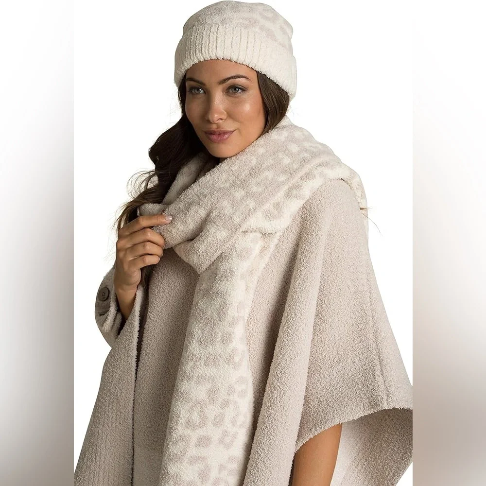 New BAREFOOT‎ DREAMS COZYCHIC BITW BEANIE & SCARF SET Color: Cream-Stone - Picture 5 of 6